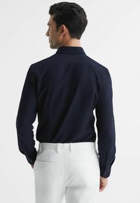 Reiss Cămașă - navy