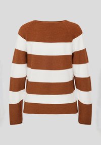 Braun-weiß gestreifter Pullover mit Rundhalsausschnitt, langen Ärmeln und gerippter Textur. Das Design zeichnet sich durch gleichmäßige horizontale Streifen aus.