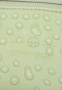 Johnny Urban TONI PU - Övtáska - limette
