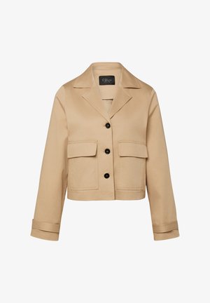 Beige kurz geschnittene Jacke mit großen Revers, drei schwarzen Knöpfen und zwei vorderen Klappentaschen, langen Ärmeln mit Manschettendetails.