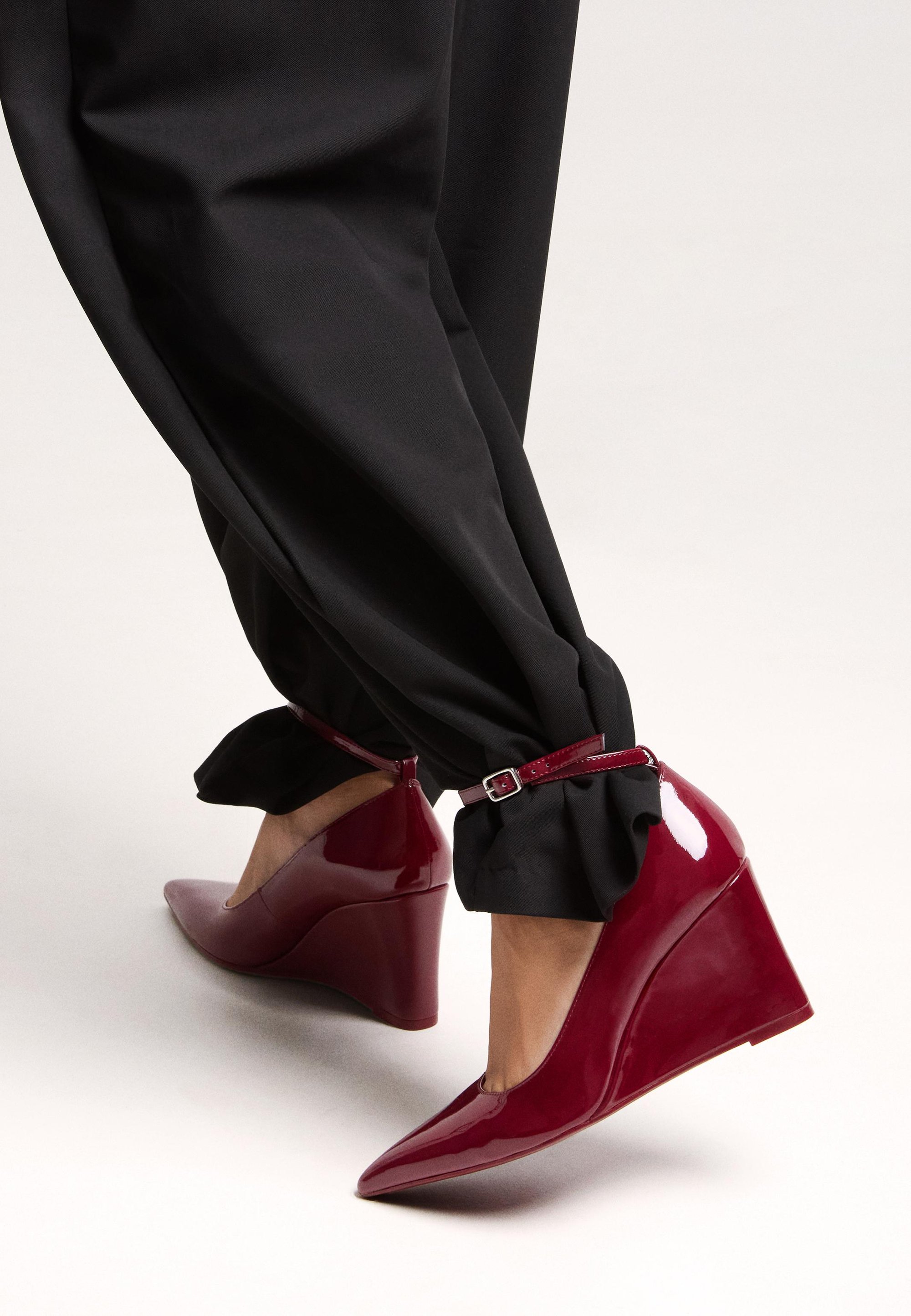 Escarpins The Kooples Talon Compensé 11 Cm Rouge Foncé Velours - Taille 39 Occasion