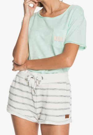 Short - white