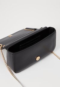Love Moschino SMART DAILY BAG - Borsa a tracolla - nero
