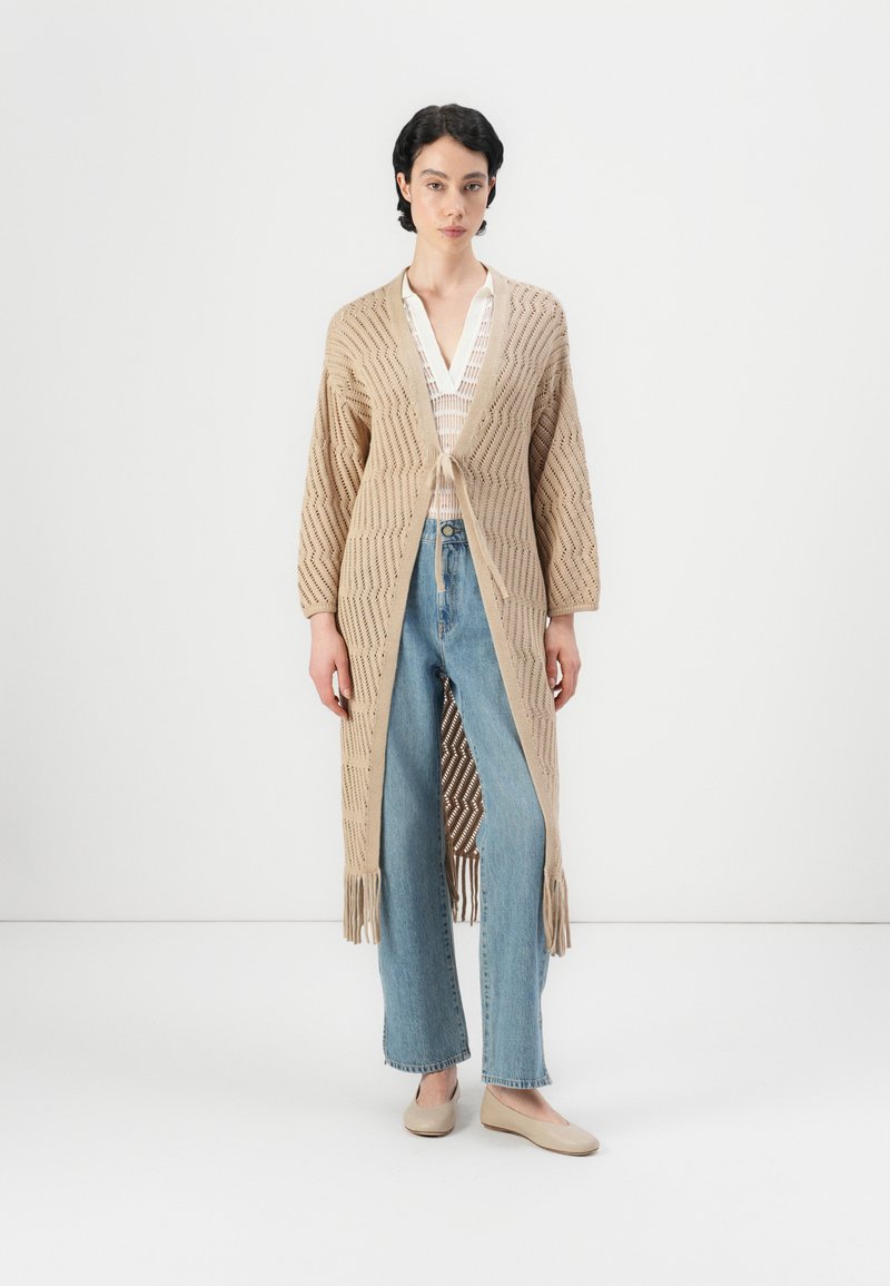 RIANI Vest beige RIANI Vest beige