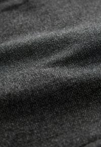 Thumbnail Image 5