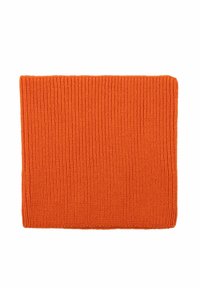 Tessuto lavorato a maglia arancione, forma rettangolare, design a coste testurizzato, con un bordo liscio. Adatto per diverse applicazioni tessili.