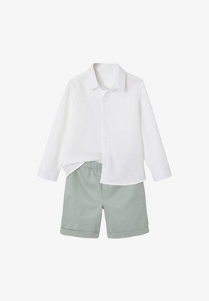 SET - Shorts - salbeigrün