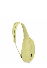 Borsa a tracolla verde chiaro con texture, dotata di tracolla regolabile e tasca con zip sulla tracolla, esposta su uno sfondo bianco.