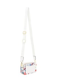 Borsa a tracolla bianca con stampa grafica di stelle ed emoji, hardware dorato e tracolla regolabile. Materiale liscio e forma rettangolare.
