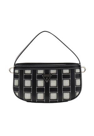 Sac à épaule à carreaux noir et blanc avec des carrés en maille, des coutures blanches et une plaque triangulaire avec le logo Guess centrée sur le devant.