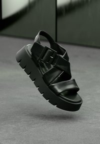 Sélectionné, black