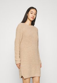 Noisy May NMSIESTA O NECK DRESS - Vestido de malha - beige