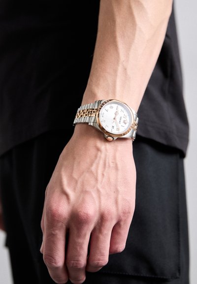 Versace VERSACE ANTEO - Horloge - silver-coloured/gold-coloured