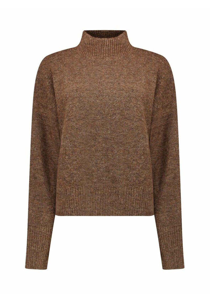 Bruine gebreide trui met een hoge hals, lange mouwen en een geribbelde zoom, met een iets losse pasvorm en een zachte textuur.