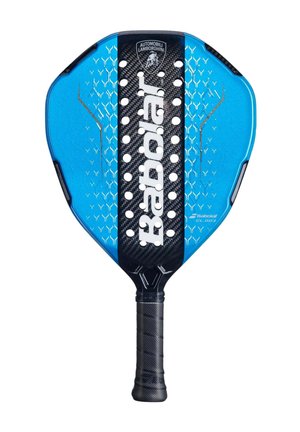 Racchetta da padel Babolat blu e nera con faccia perforata, logo Lamborghini e impugnatura testurizzata.