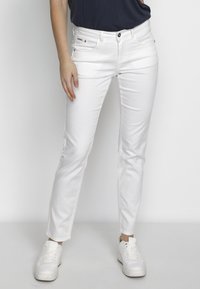 Cream - LOTTECR PLAIN TWILL COCO FIT BCI - Jeans slim fit - snow white Miniatyrbild 1