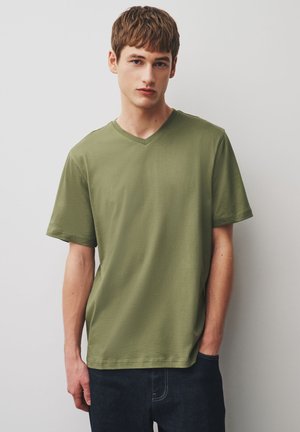 Next V-NECK T-SHIRT - Základné tričko - green