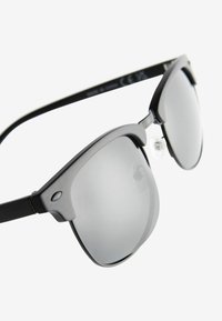 Next CLUBMASTER POLARISED - REGULAR FIT - Akiniai nuo saulės - black