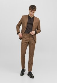 Jack & Jones PREMIUM JPRSOLARIS  NOOS - Tygbyxor - emperador
