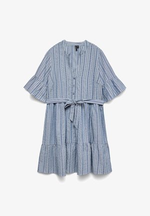 Blau-weiß gestreiftes kurzes Kleid mit vertikalen Streifen, Knöpfen, Taillengürtel, ausgestellten Ärmeln und gerafftem Saum.