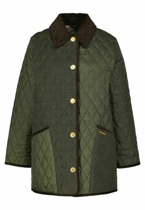 Grüne gesteppte Jacke mit einem braunen Cordkragen, goldfarbener Hardware, seitlichen Taschen und kontrastierenden Besätzen entlang der Kanten. Mit Rautenmuster.