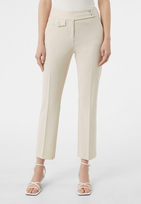 ANKLE-MIT ZIERKNÖPFEN - Stoffhose - beige