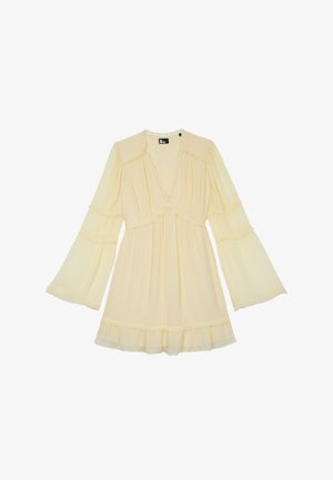 Robe à manches longues couleur crème avec décolleté en V profond, ourlet à volants, manches évasées à volants superposés, tissu léger, longueur genou.