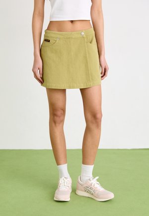 CLASSIC LABEL SKORT - Šortky - light khaki