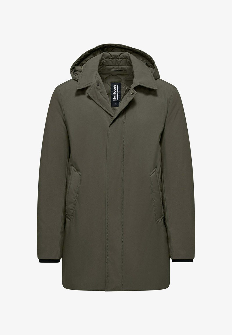 Parka verde oliva con cappuccio, dotata di un interno trapuntato, due tasche laterali e polsini neri. Texture liscia, design semplice.