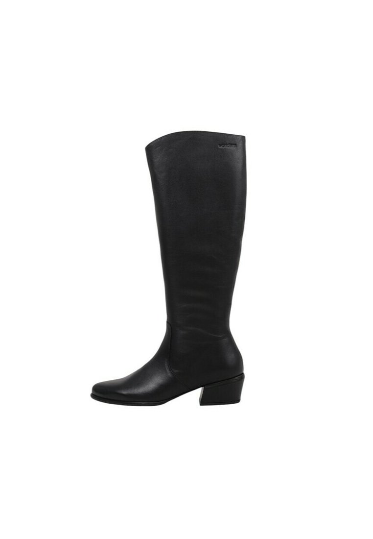 Bottes noires montantes en cuir lisse. Présentent un bout légèrement pointu et un petit talon épais pour la stabilité. Design simple sans embellissements.