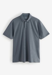 Siva polo majica napravljena od mješavine pamuka, s klasičnom ovratnikom i placketom sa tri dugmeta. Uključuje mali logo na lijevoj strani grudi.