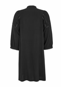 Schwarze Bluse mit Puffärmeln, rundem Ausschnitt, Spitzenbesatzdetails und strukturierten gewebten Akzenten an den Schultern. Weicher, leichter Stoff.