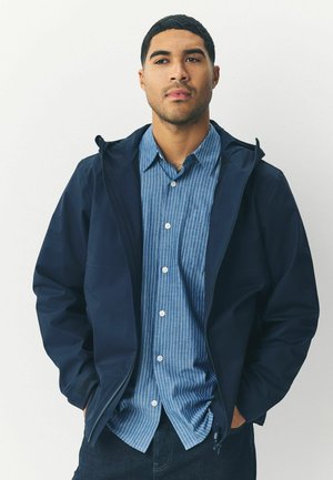 REGULAR FIT HOODED - Regnjacka - navy blue