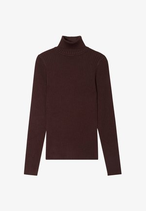 Pullover a collo alto marrone a coste con maniche lunghe e una silhouette aderente. La texture è morbida, con righe verticali in tutto il capo.