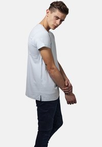 Urban Classics Základné tričko - babyblue