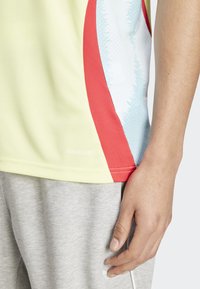 adidas Performance SPAIN FEF AWAY JERSEY - Football shirt - pulse yellow halo mint