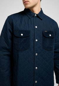 Lee REGULAR FIT - Lichte jas - rivet navy