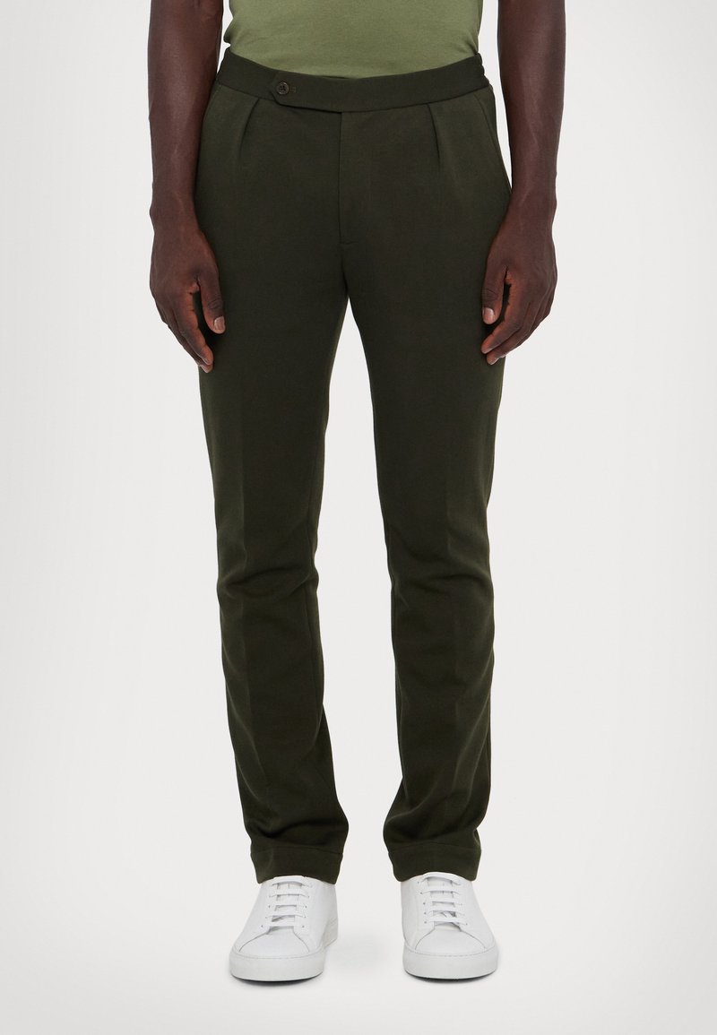 Polo Ralph Lauren BRAD TROUSER - Hlače chino - estate olive