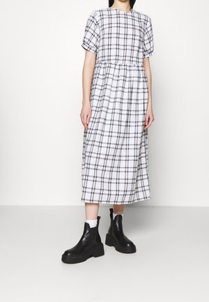 Robe longue - white
