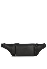 Marsupio in pelle nera con una texture liscia, un scomparto principale con zip e una tasca frontale con zip. Dispõe di una tracolla regolabile per il massimo comfort.