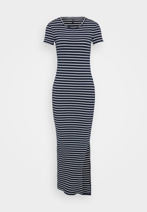 Mekko, jossa on merivoimien ja valkoisia raitoja, lyhythihainen, ribattu maksimekko, jossa on pyöreä kaula-auko ja sivureiät liikkumisen helpottamiseksi.