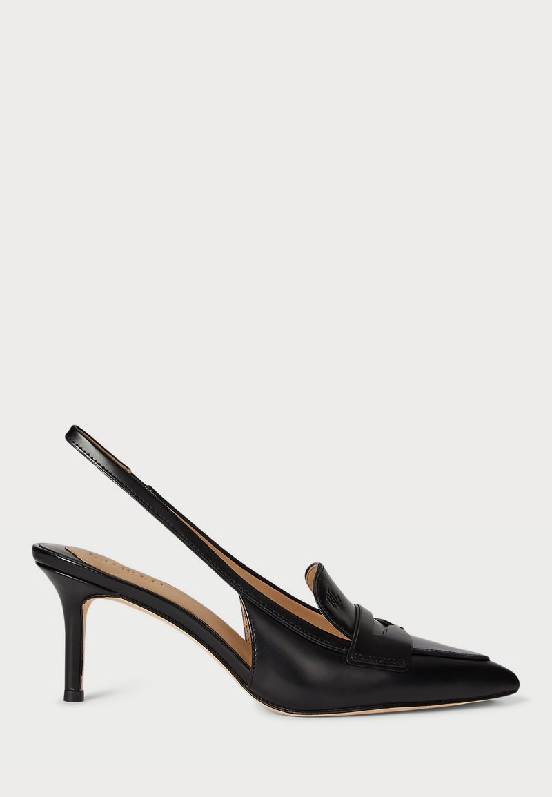 Crne kožne slingback cipele s uskim vrhom, niskom petom i ukrasnom trakom preko gornjeg dijela stopala. Glatka tekstura i minimalistički dizajn.