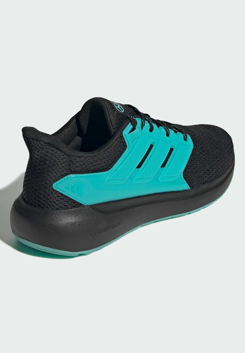 Schwarzer Sportschuh mit strukturiertem Mesh-Obermaterial und türkisfarbenen Akzenten. Verfügt über eine wolkenähnliche Sohle und drei diagonale Streifen an der Seite.