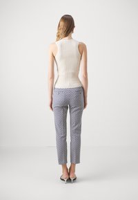 WEEKEND MaxMara Spodnie materiałowe