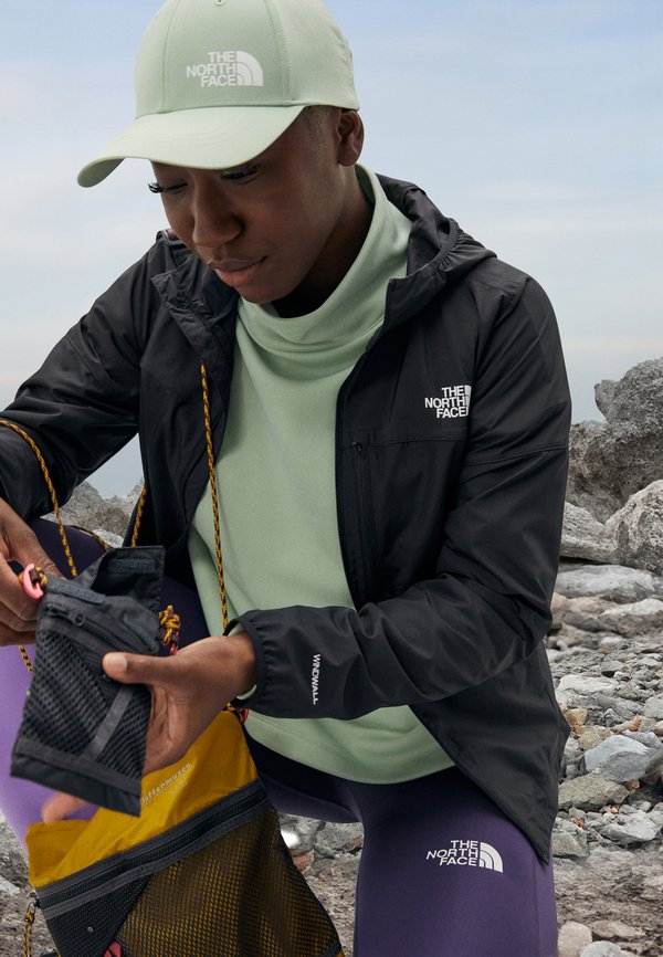 HIGHER RUN WIND JACKET - Running jacket