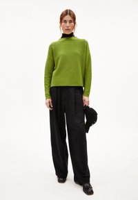 ARMEDANGELS MERINAA - Strickpullover - dark moss