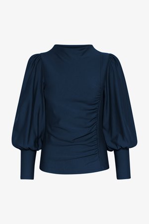 Jūrinės mėlynos spalvos ilgų rankovių palaidinė su pūstais pečiais ir surinkimais šonuose, pagaminta iš minkštos, glotnios medžiagos.