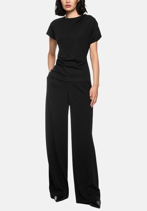 MIT RAFFUNG - T-Shirt basic - black