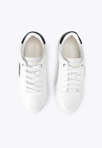 Kurt Geiger London LANA HEART  - Sneakers basse - white blk