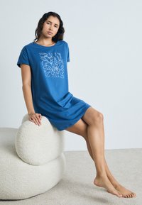 Triumph NIGHTDRESSES  - Nattlinne - midblue